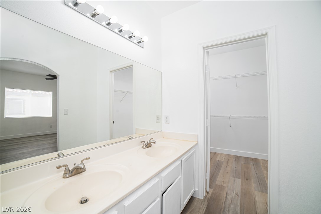 5112 Jordan Frey Street 203 Property Photo 11