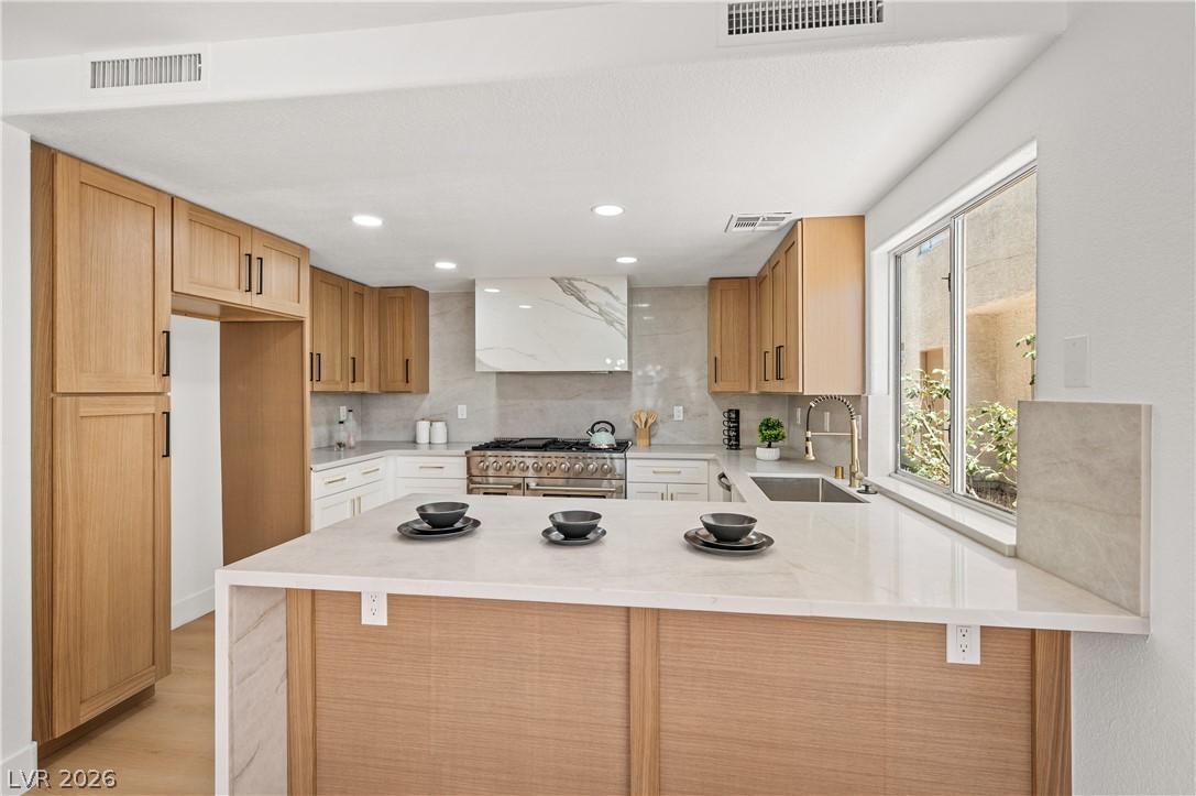 3033 Misty Harbour Drive Property Photo 8