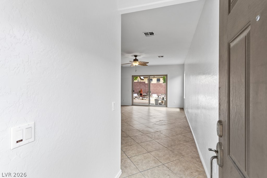 3884 Trotters Ridge Drive Property Photo 5