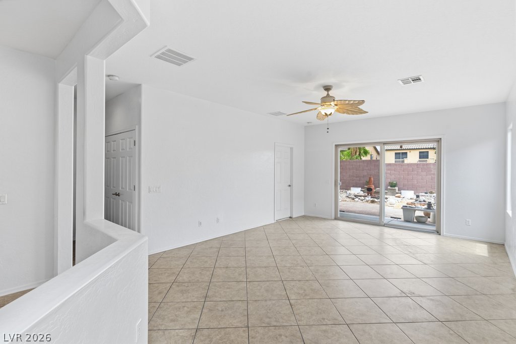 3884 Trotters Ridge Drive Property Photo 6