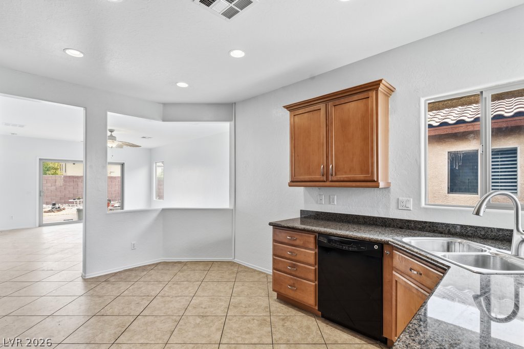 3884 Trotters Ridge Drive Property Photo 12