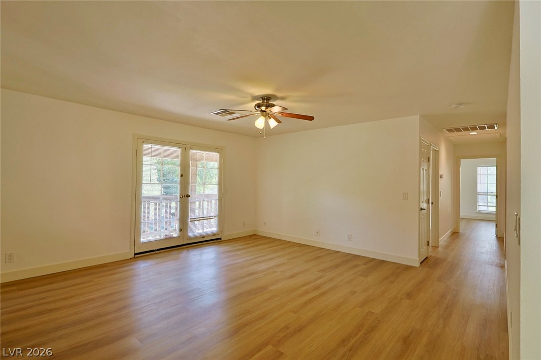 3181 Pinehurst Drive D Property Photo 11