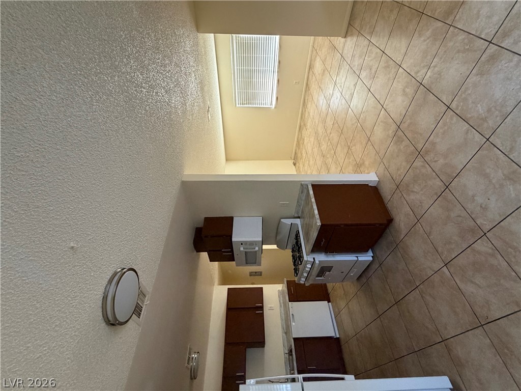 6941 Appleton Drive D Property Photo 4