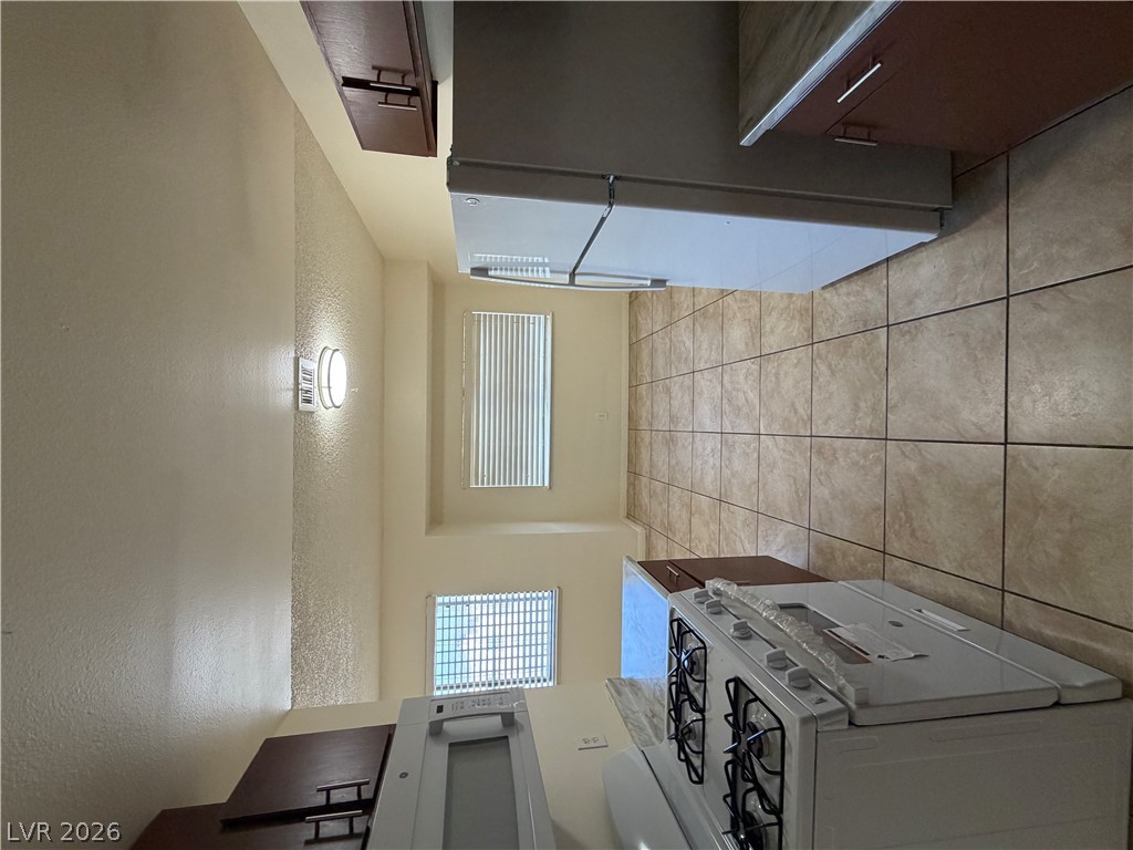 6941 Appleton Drive D Property Photo 8