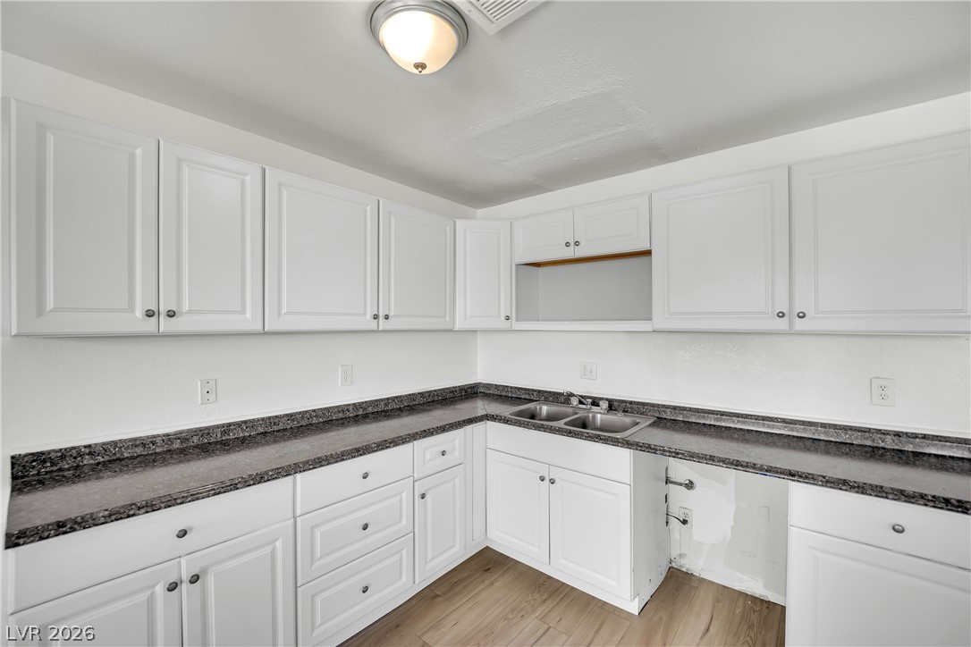 2341 Exeter Drive Property Photo 18