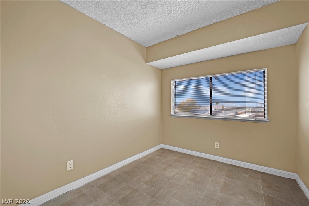 2341 Exeter Drive Property Photo 33