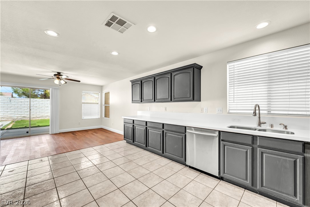8616 Majestic Pine Avenue Property Photo 13