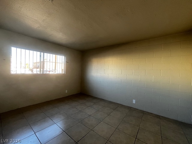2909 Elm Avenue 2 Property Photo 9