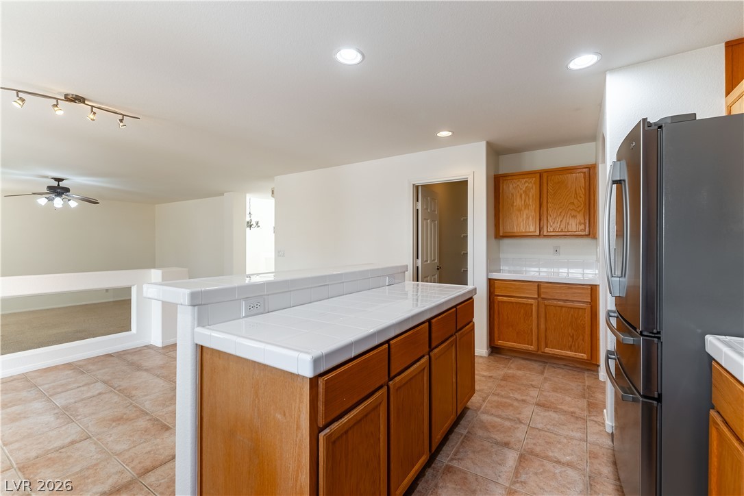 8700 Wild Diamond Avenue Property Photo 12