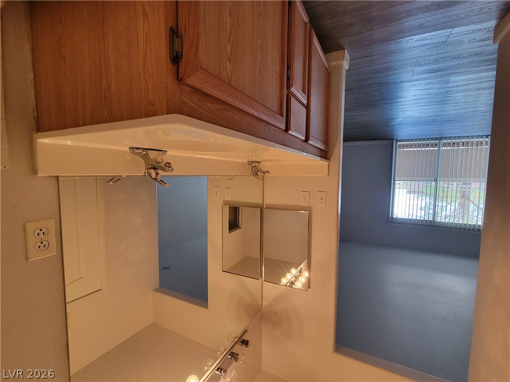 1505 Blackcombe Street 104 Property Photo 35