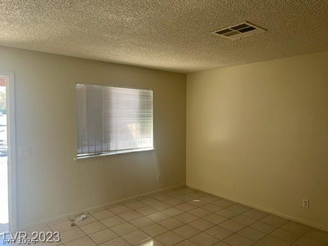 5284 Wellesley Avenue Property Photo 9