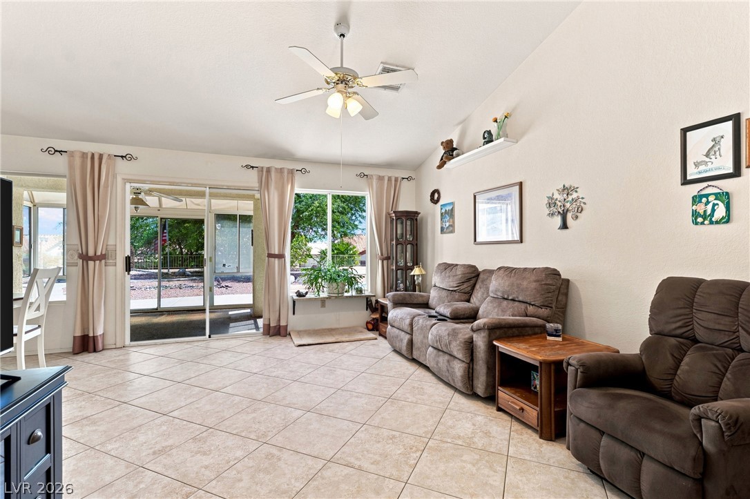 2820 Brianwood Court Property Photo 10