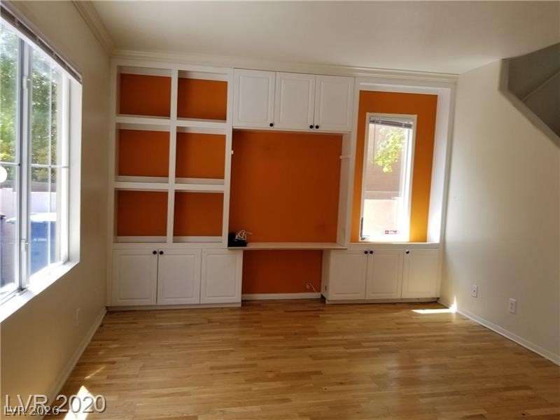 9937 La Paca Avenue Property Photo 12