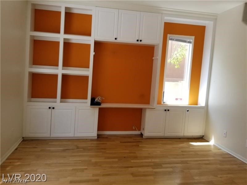 9937 La Paca Avenue Property Photo 13