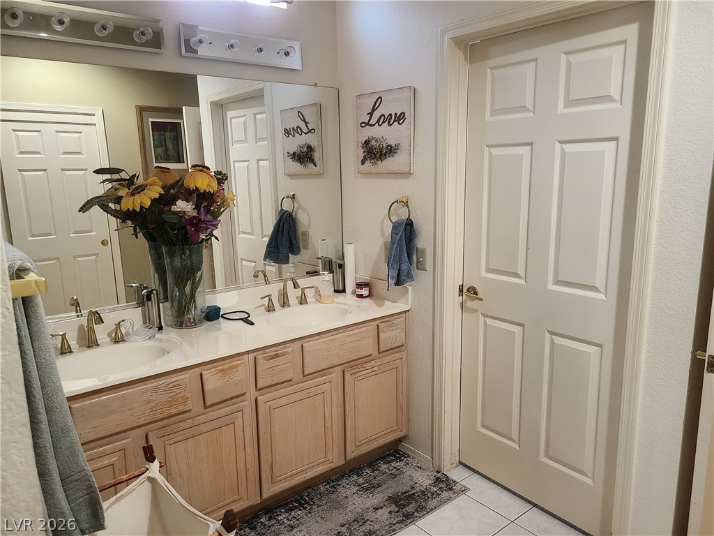 2409 Floyd Court Property Photo 6