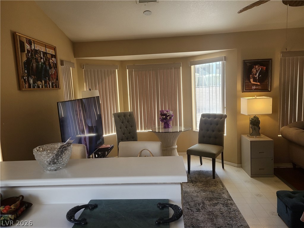 2409 Floyd Court Property Photo 12