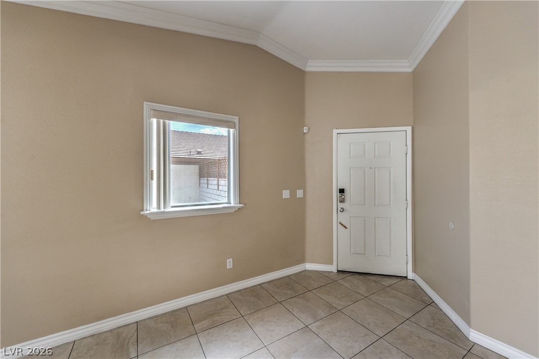 2508 Hollow Oak Avenue Property Photo 5
