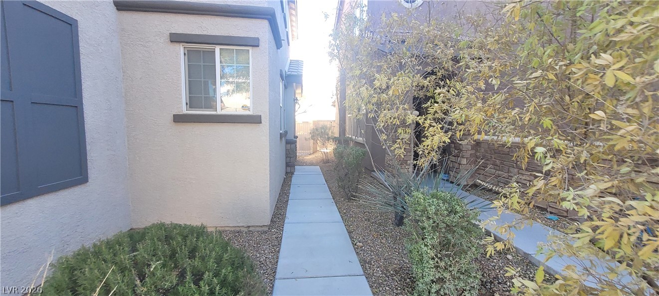 8695 Canfield Canyon Avenue Property Photo 3