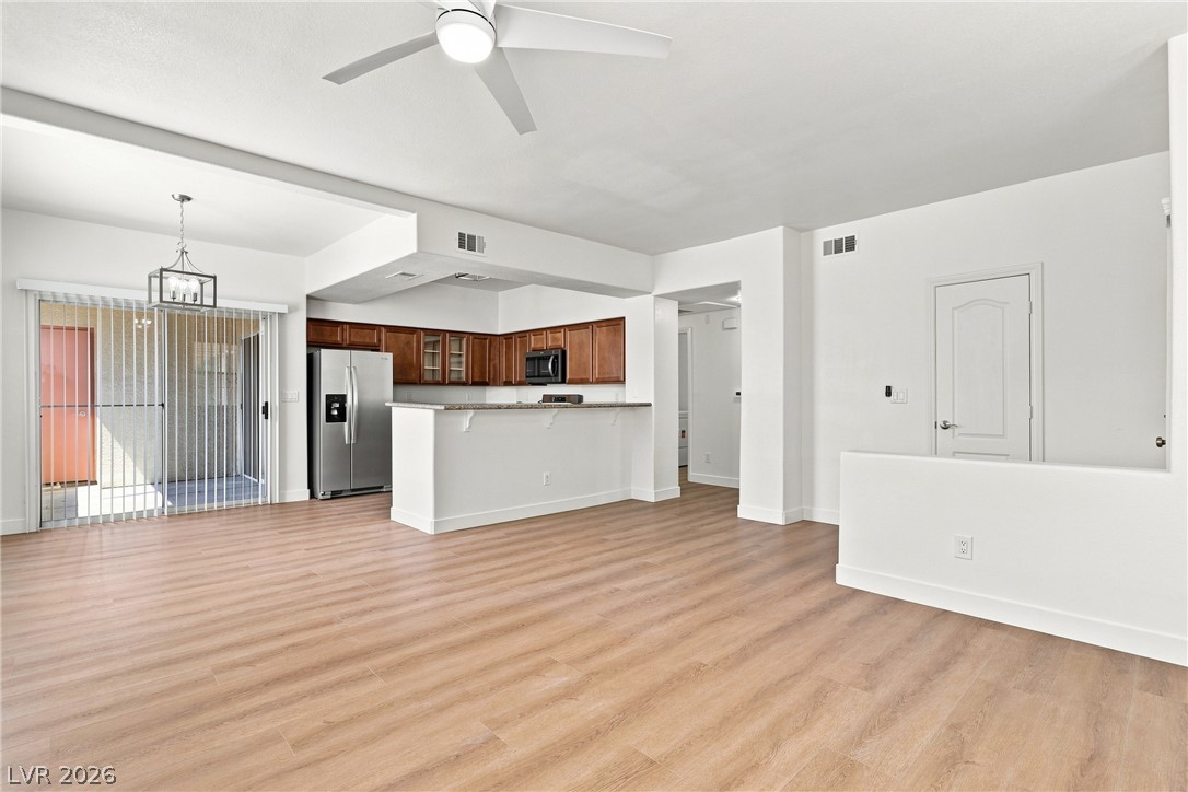 1704 Queen Victoria Street 102 Property Photo 8