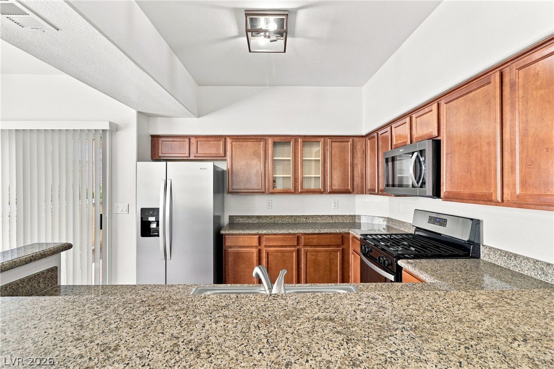 1704 Queen Victoria Street 102 Property Photo 11