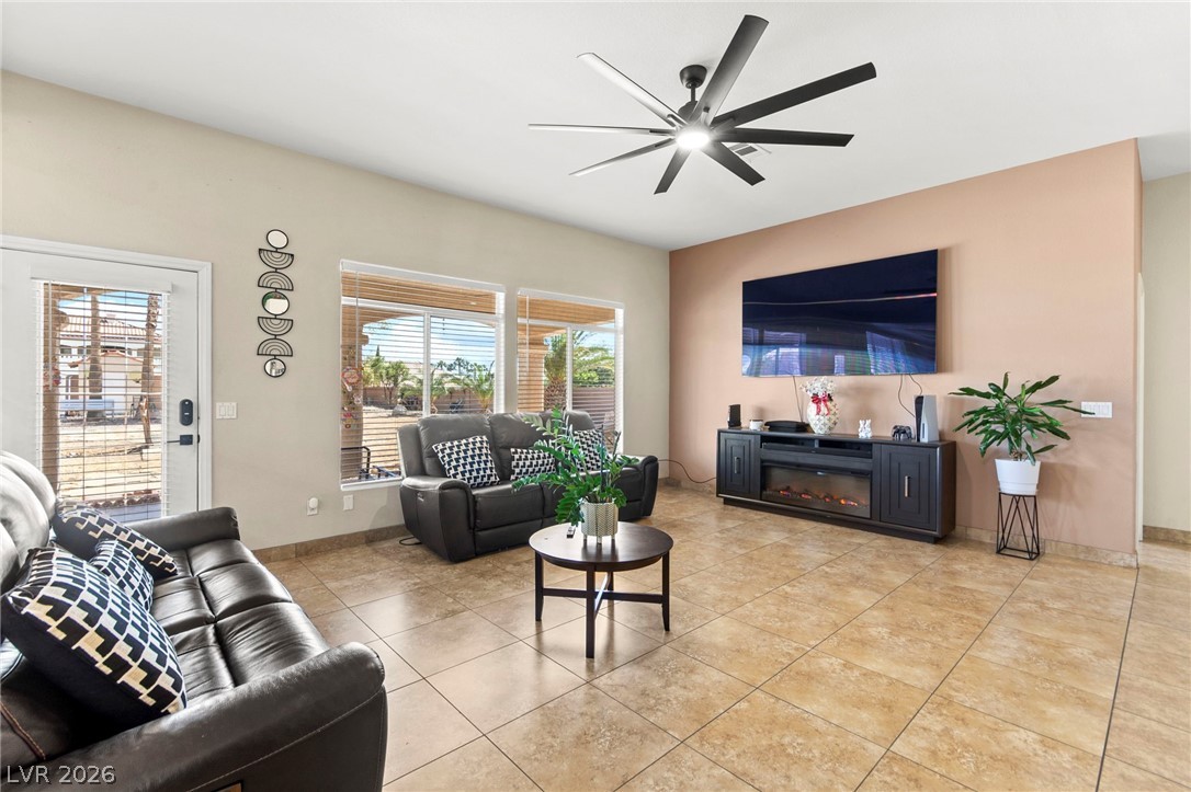6857 Adobe Villa Avenue Property Photo 19