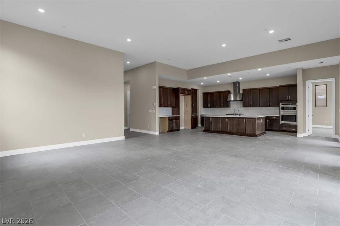 12230 Elderwood Street Property Photo 11