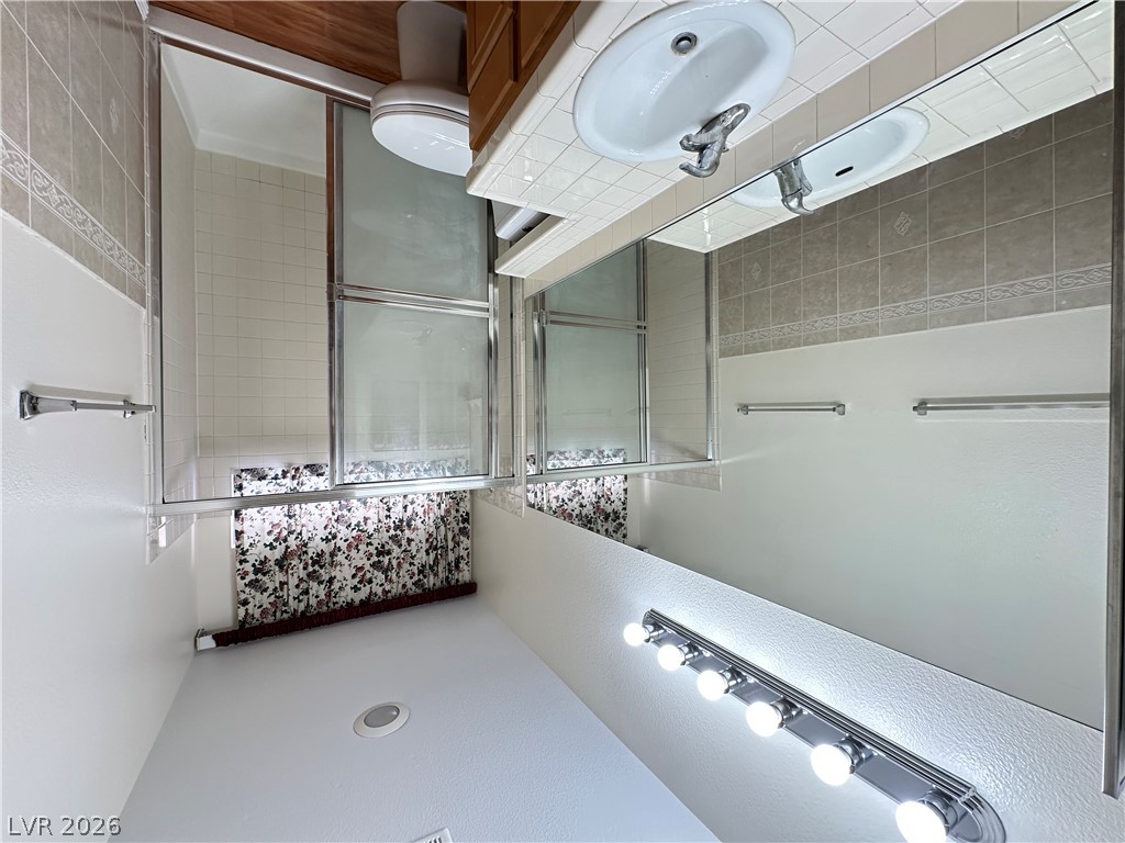 9242 Snow Flower Avenue Property Photo 23