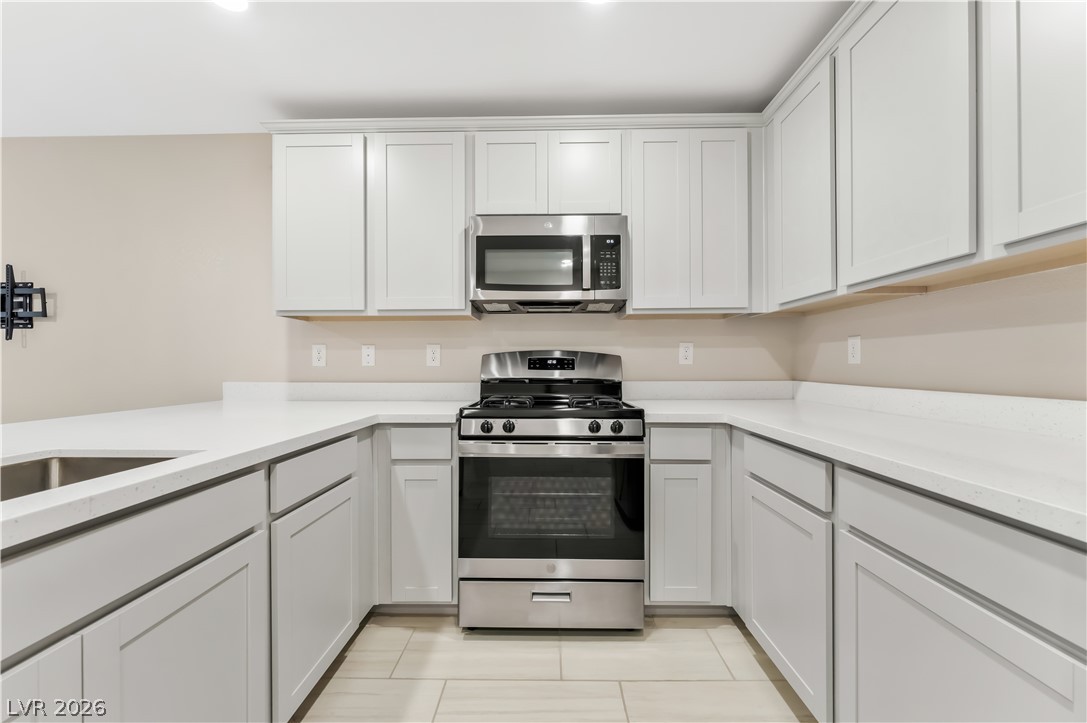10773 Evelyn Yard Court Property Photo 13