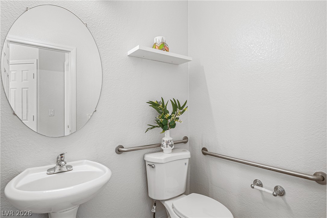 537 Lacabana Beach Drive Property Photo 14