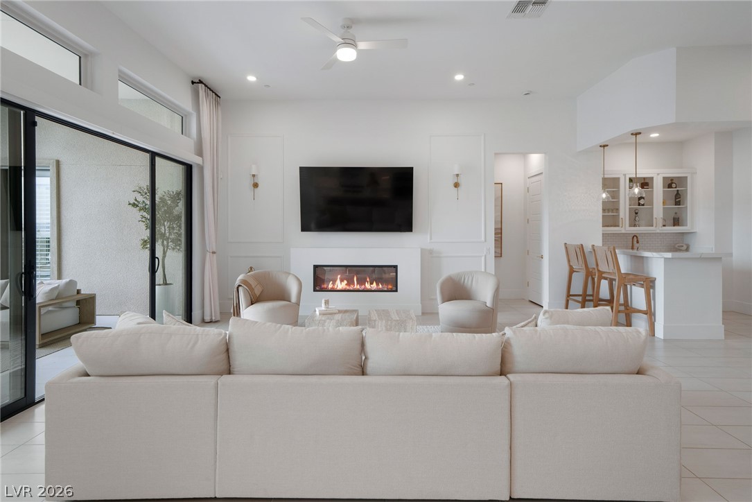11115 Rolling Vista Drive Property Photo 10