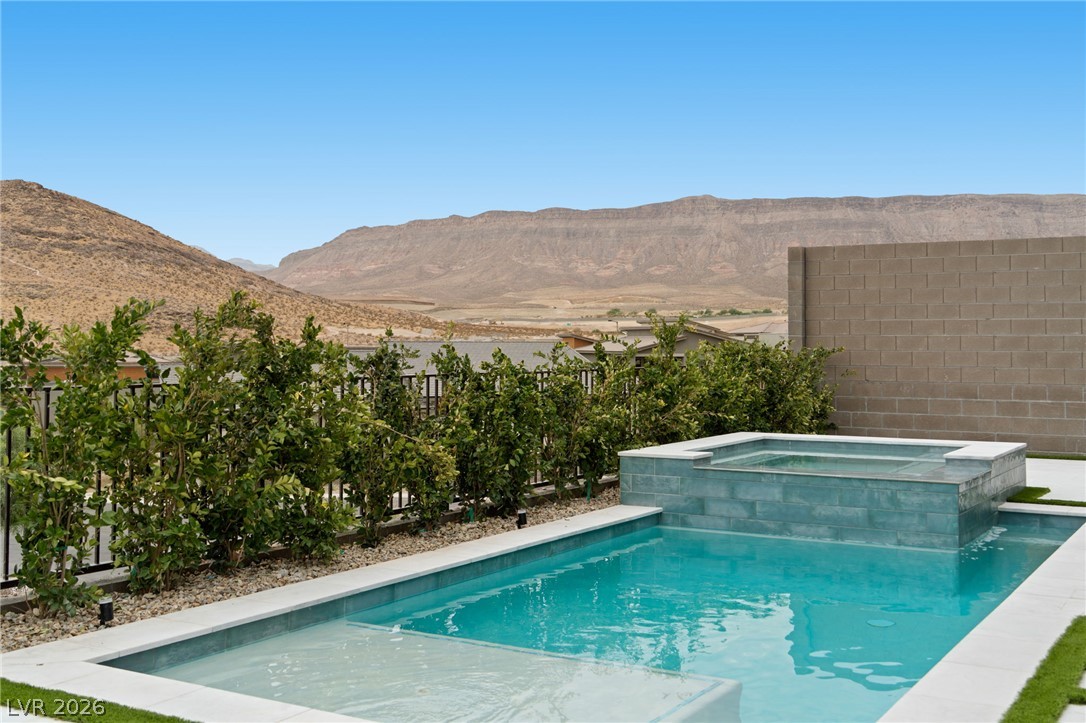 11115 Rolling Vista Drive Property Photo 33