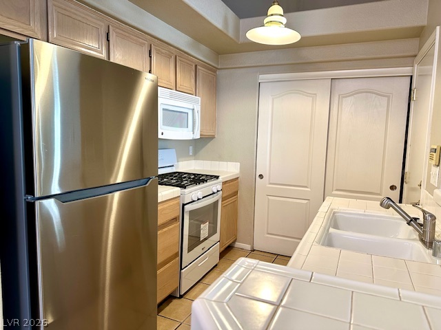 5255 Island Chain Road Property Photo 6