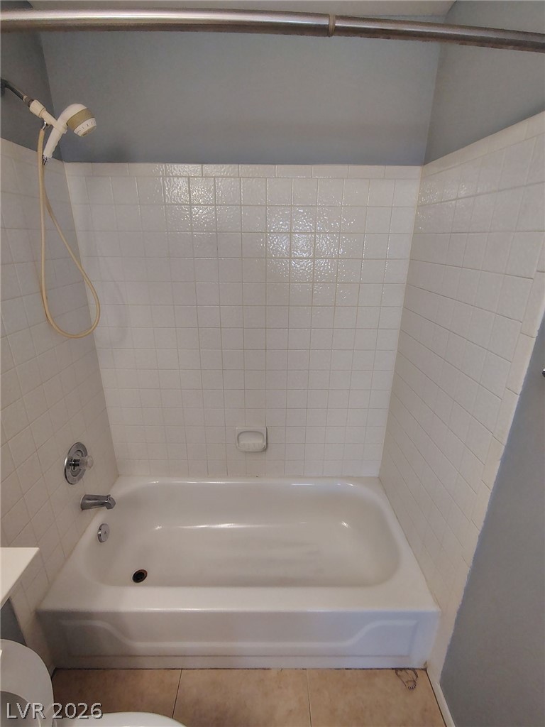 6877 Tamarus Street 201 Property Photo 6