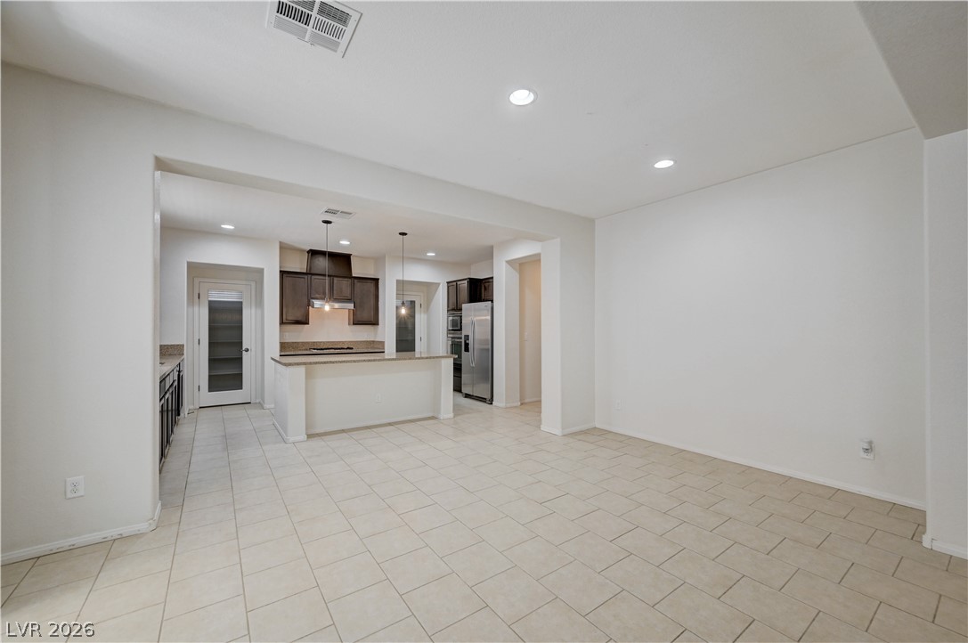 6637 Cliff Shore Court Property Photo 7