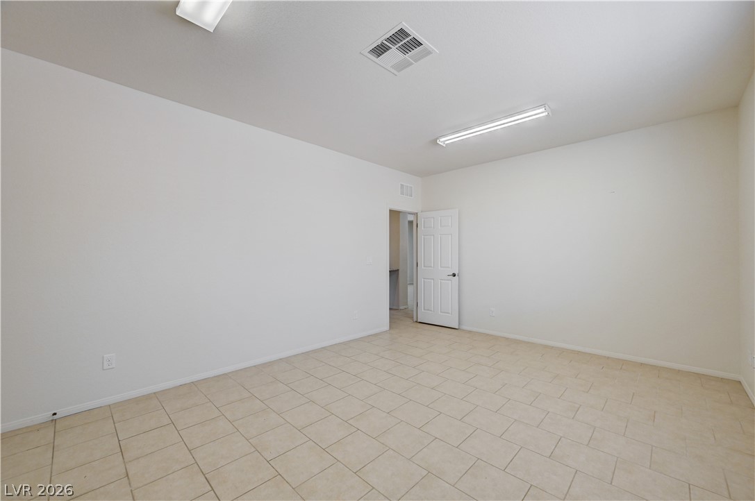 6637 Cliff Shore Court Property Photo 20