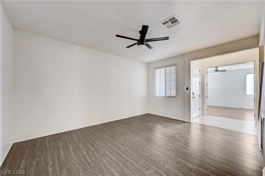 6637 Cliff Shore Court Property Photo 21