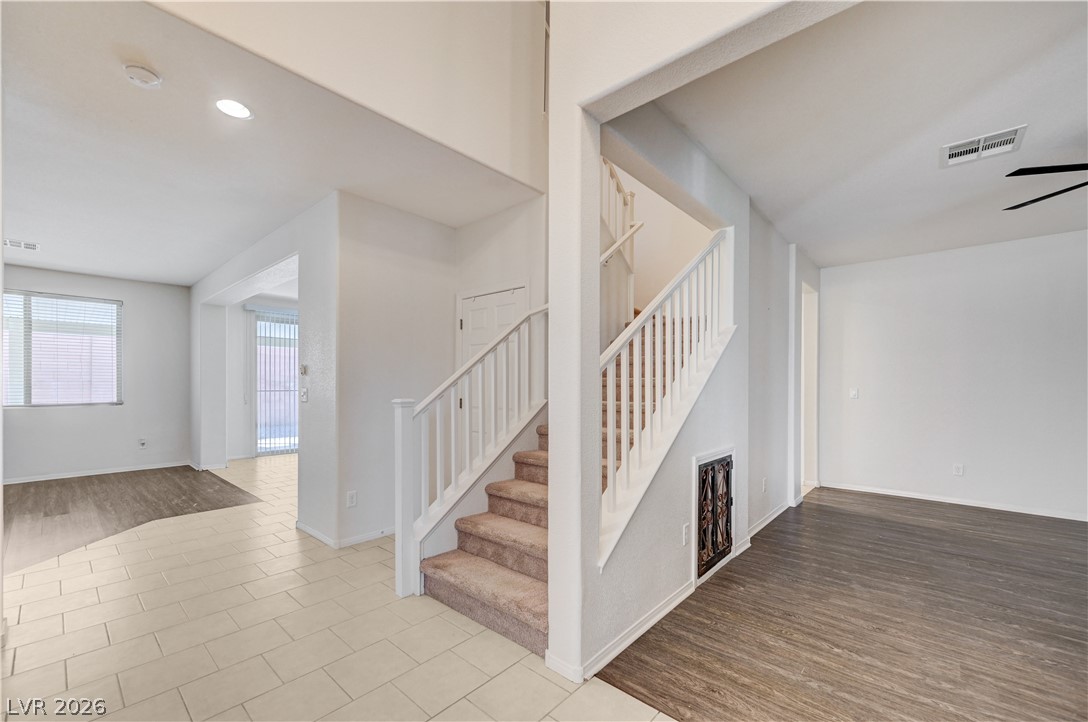 6637 Cliff Shore Court Property Photo 28
