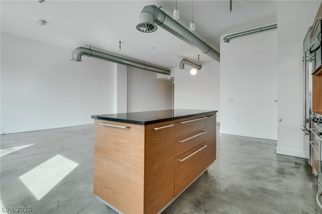 200 Hoover Avenue 1802 Property Photo 12