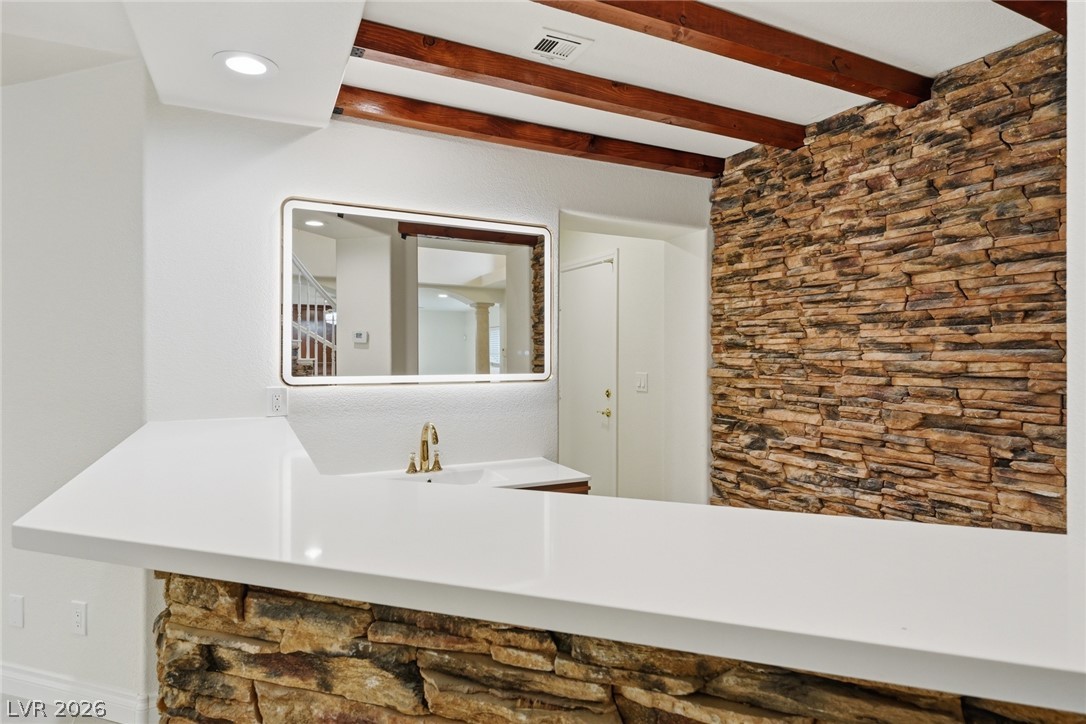 9081 Lawton Pine Drive Property Photo 9