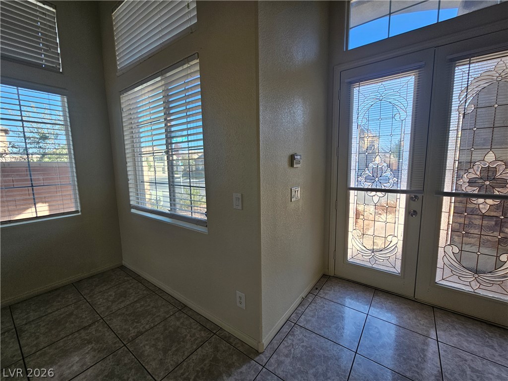 10134 Reflection Brook Avenue Property Photo 6