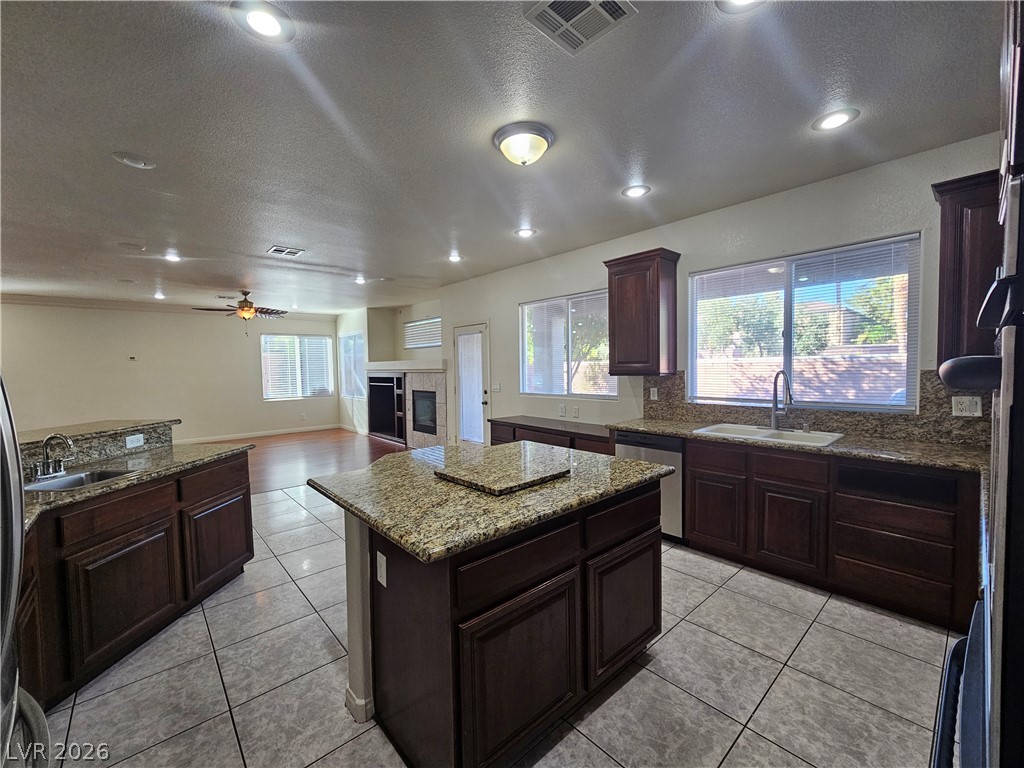 10134 Reflection Brook Avenue Property Photo 18