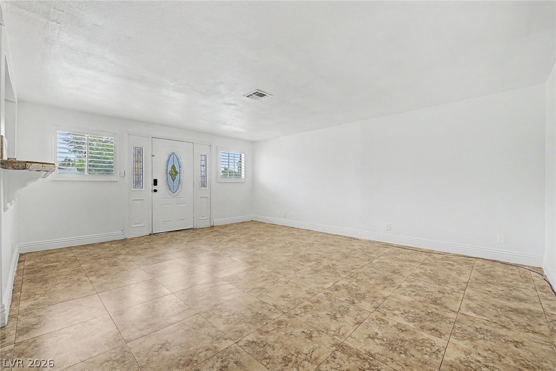 5357 Indian Wells Road Property Photo 4