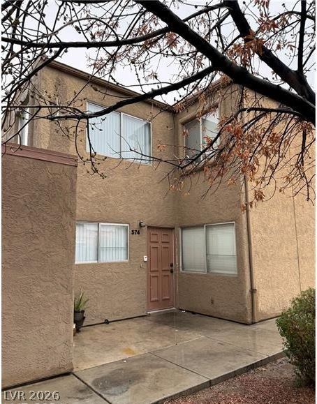 574 Roxella Lane C Property Photo 1