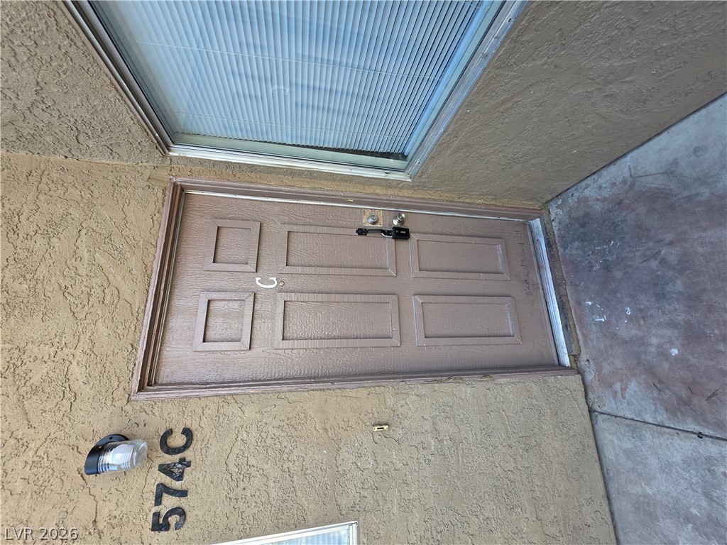 574 Roxella Lane C Property Photo 2