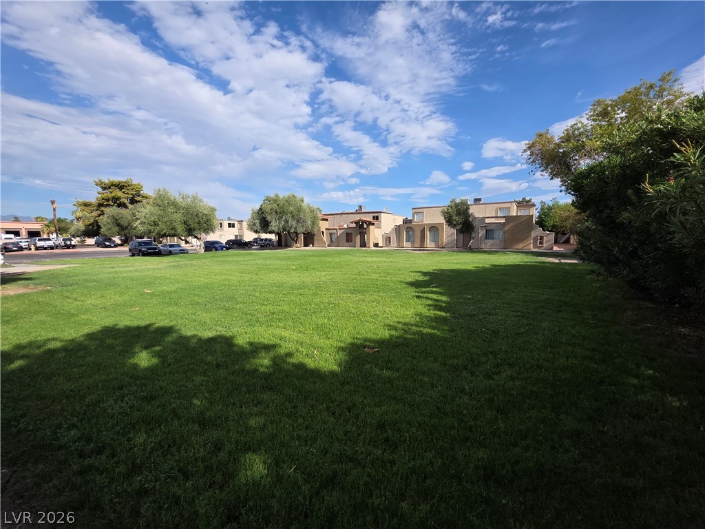 574 Roxella Lane C Property Photo 11