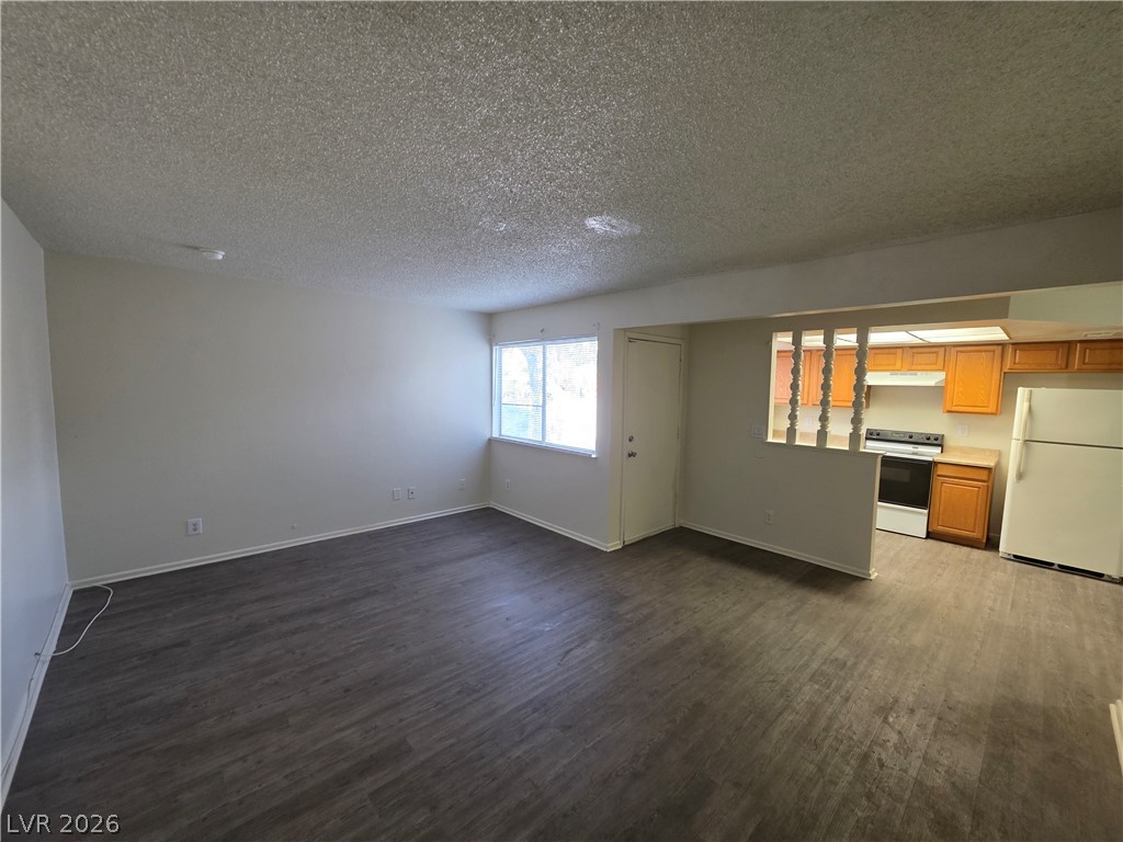 574 Roxella Lane C Property Photo 18