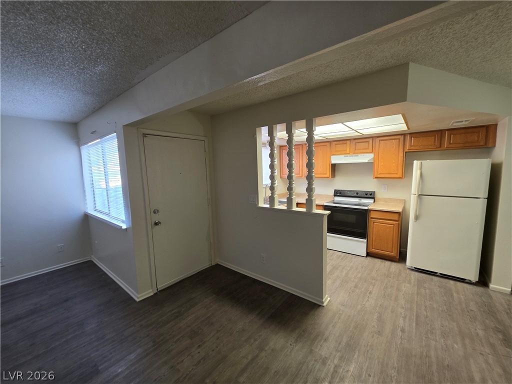 574 Roxella Lane C Property Photo 25