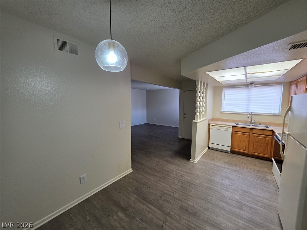 574 Roxella Lane C Property Photo 59