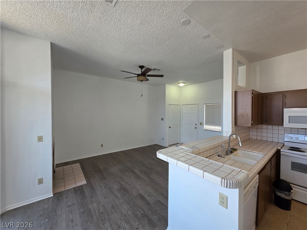 3150 Soft Breezes Drive 2166 Property Photo 52