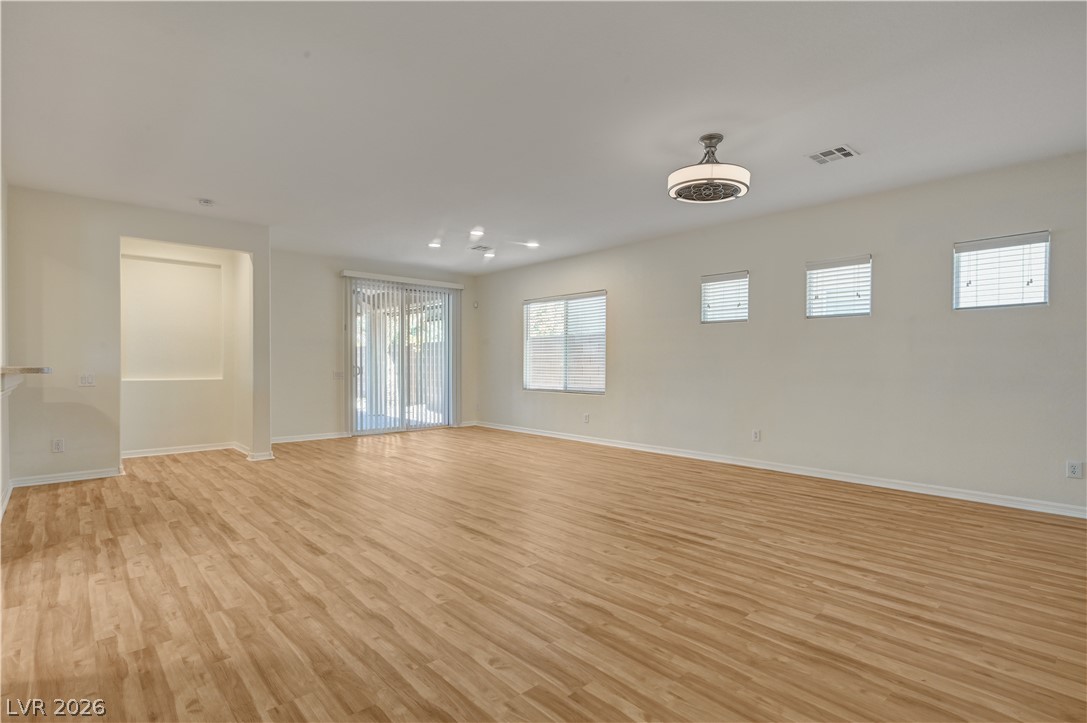 6444 Bristlebird Street Property Photo 3